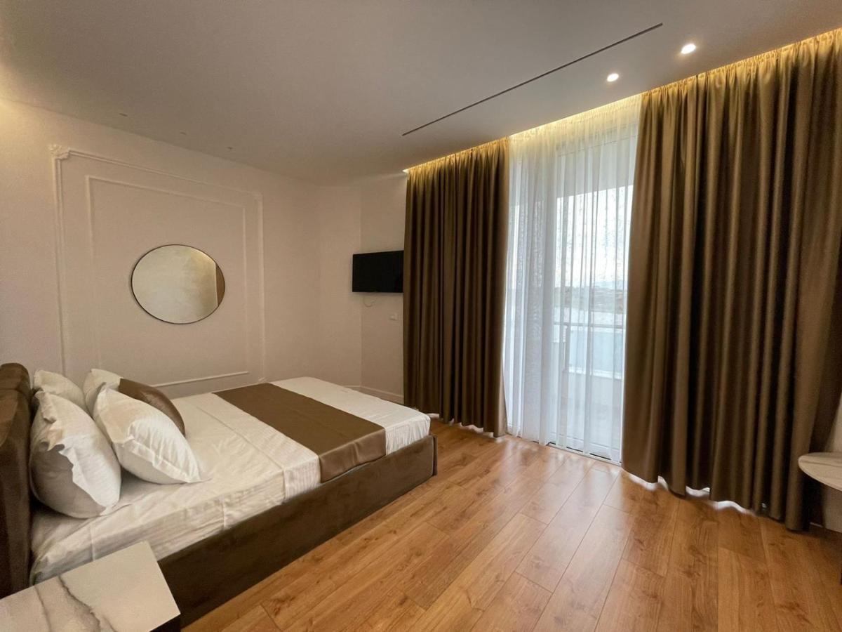 Hotel Ujvara Belsh Luaran gambar