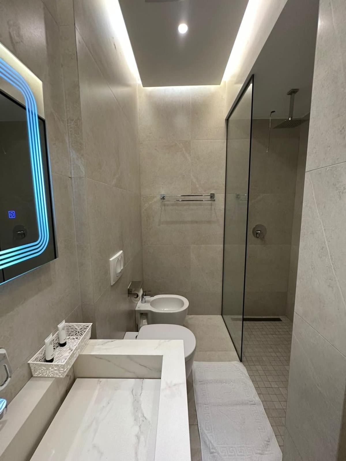 Hotel Ujvara Belsh Luaran gambar
