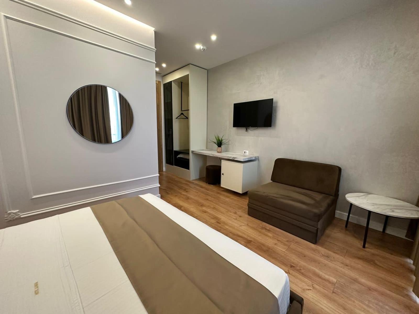 Hotel Ujvara Belsh Luaran gambar